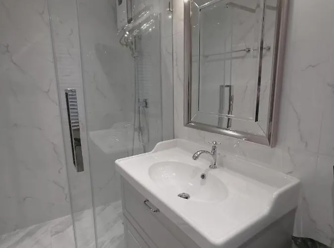Double Bed Hotel 3*