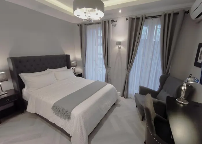 Double Bed Hotel 3*