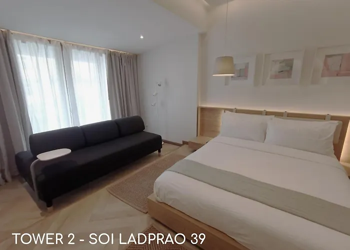 Double Bed Hotel Bangkok