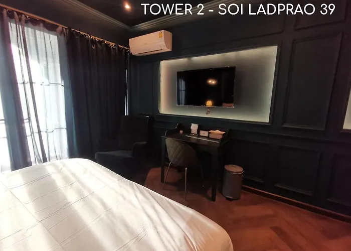 Double Bed Bangkok