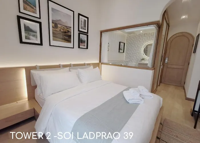Double Bed Hotel Bangkok