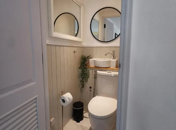 Double Bed Hotel Bangkok