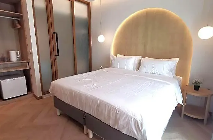 Double Bed Bangkok