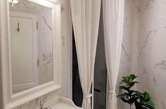 Double Bed Hotel Bangkok